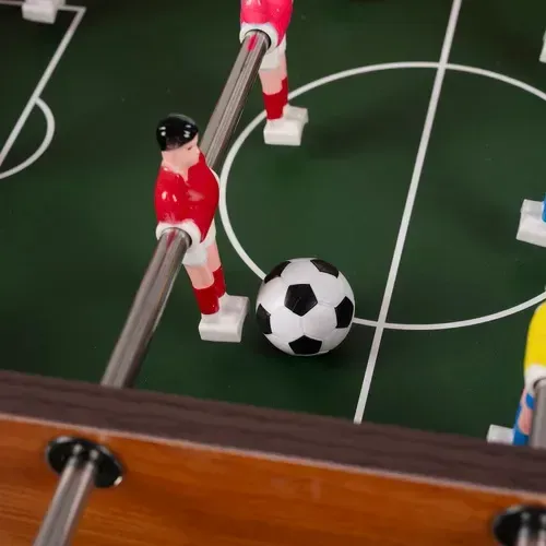 Stolný futbal pre deti a dospelých 50×31 cm, 12 figúrok, 2 loptičky, počítadlo skóre, protišmykové rukoväte