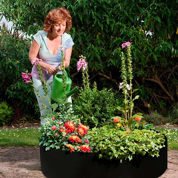 Černý látkový zahradní záhon z geotextilie 90x30cm pro zeleninu, bylinky a květiny s drenáží