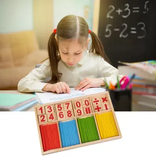 Numărătoare din lemn cu bețișoare și cifre 72 piese, semne matematice, cutie din bambus, învățarea numărării, culori